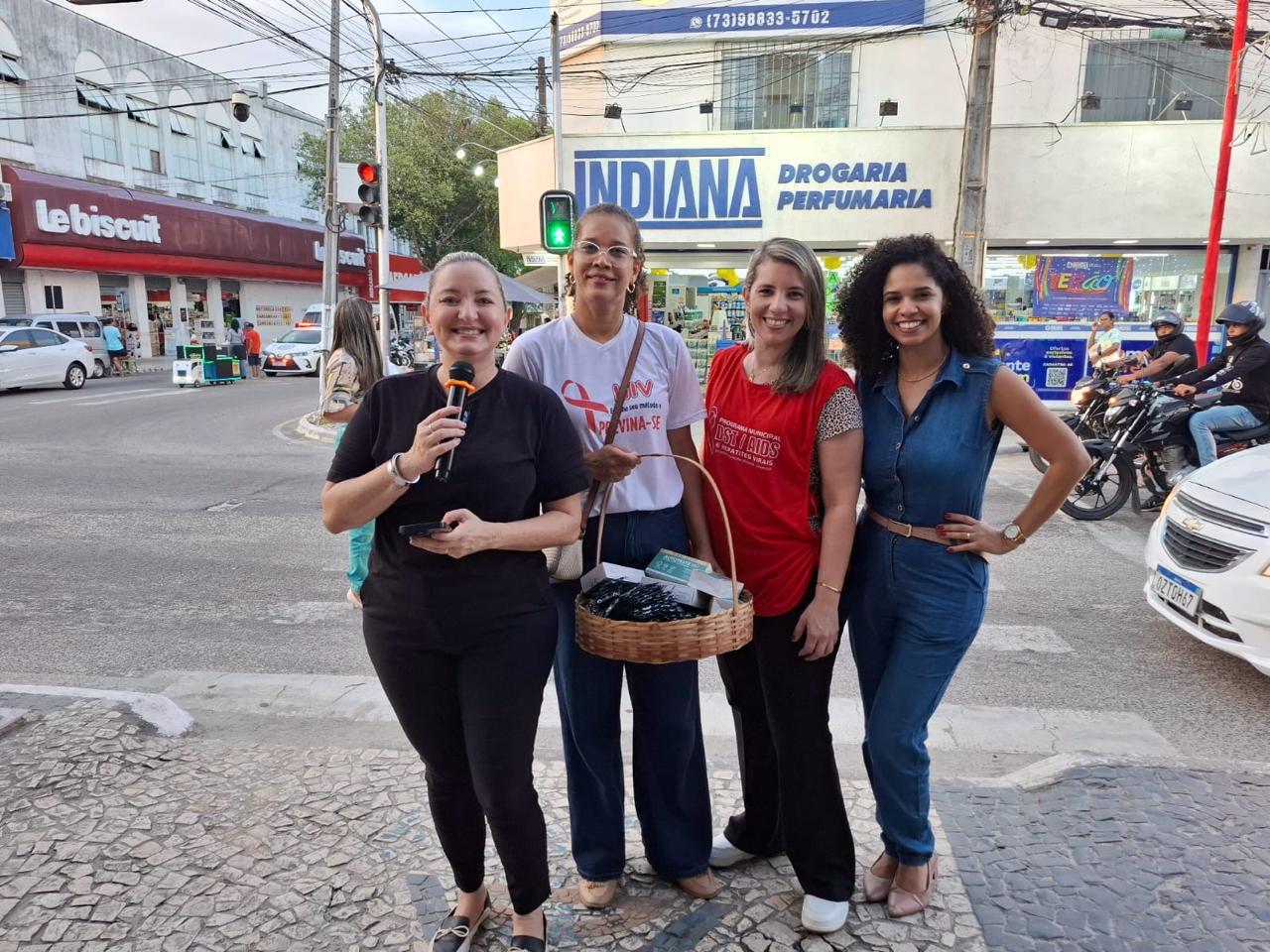 Prefeitura de Eunápolis leva prevenção e informação a motoristas e pedestres pelo Dezembro Vermelho 8