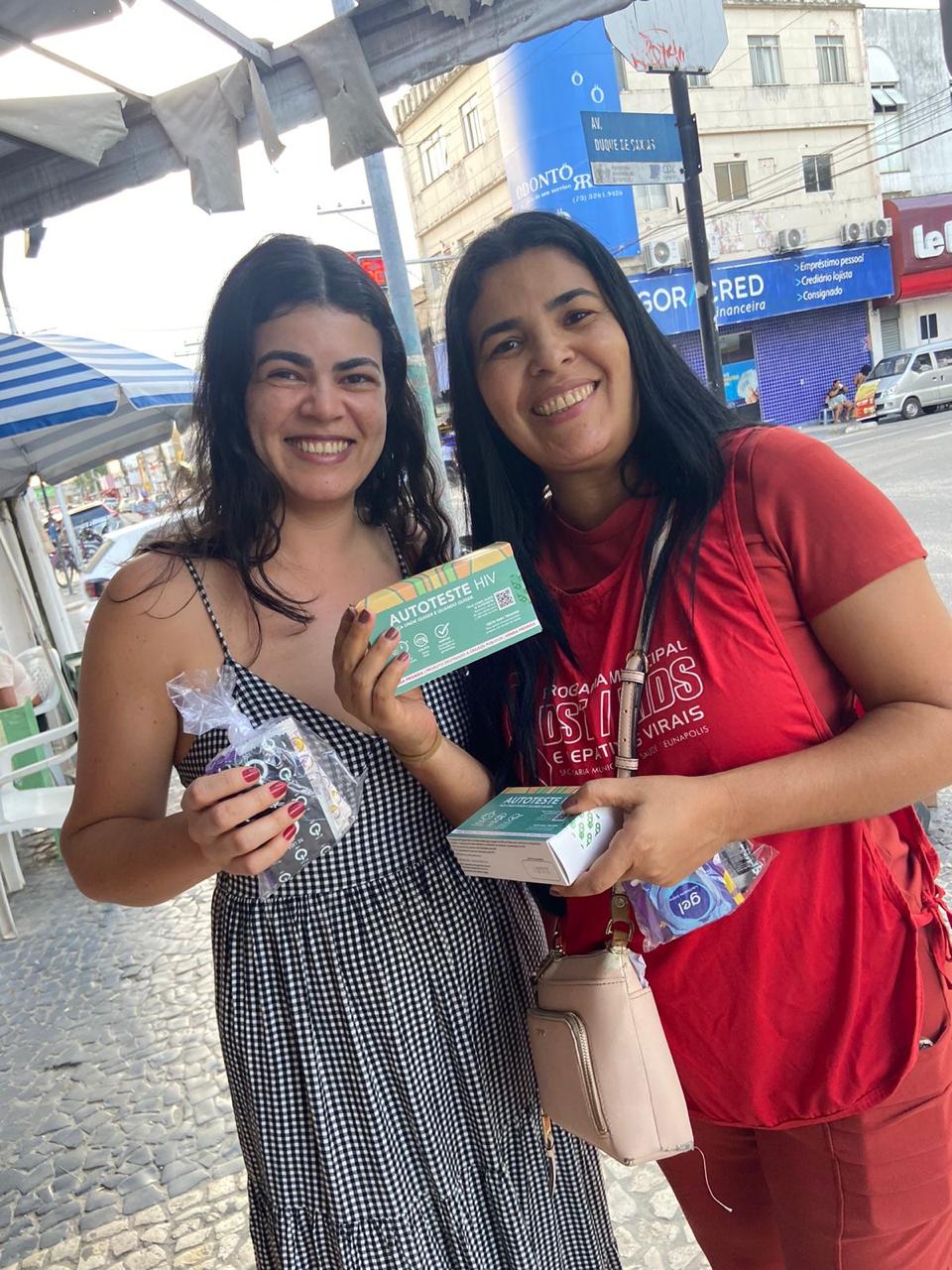 Prefeitura de Eunápolis leva prevenção e informação a motoristas e pedestres pelo Dezembro Vermelho 7