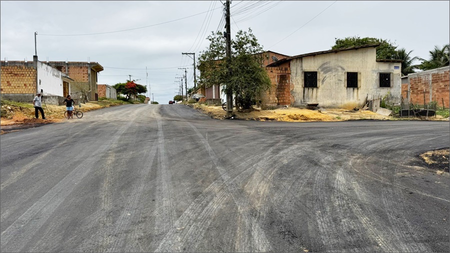 Prefeitura de Eunápolis inicia pavimentação da Avenida Brasil no Alto da Boa Vista 6