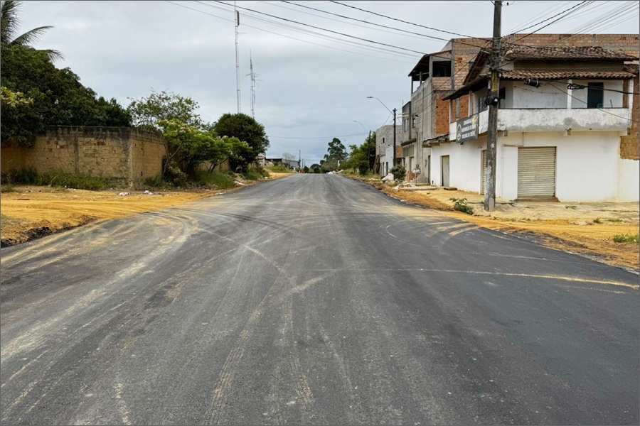 Prefeitura de Eunápolis inicia pavimentação da Avenida Brasil no Alto da Boa Vista 7