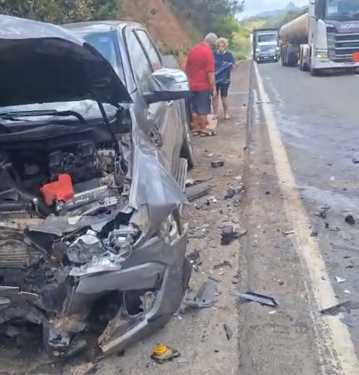 Acidente na BR-101 deixa duas vítimas fatais em Itabela 5