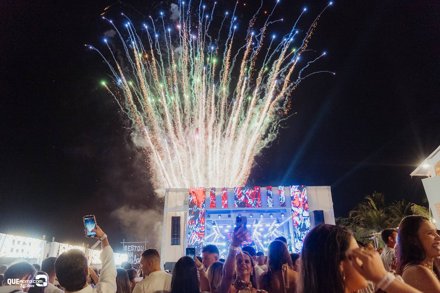 Felipe Araújo, Rubynho e Walber Luiz animam o Réveillon Desejos 2026 na Área Beach 8