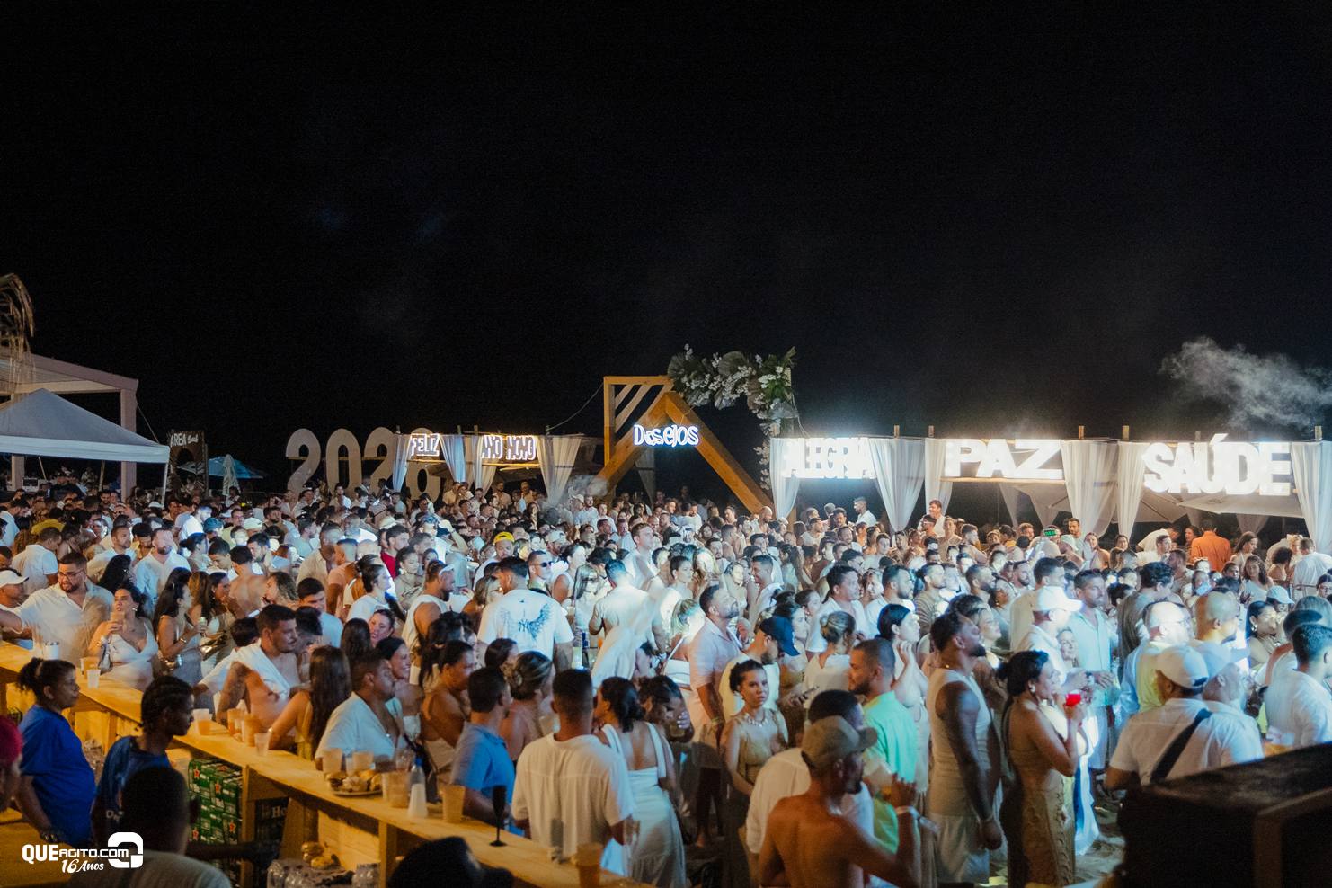 Felipe Araújo, Rubynho e Walber Luiz animam o Réveillon Desejos 2026 na Área Beach 5