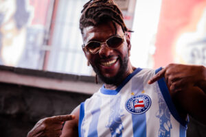 Bahia lança camisas especiais para o Carnaval 2026 inspiradas no samba Bahia lança camisas especiais para o Carnaval 2026 inspiradas no samba 1