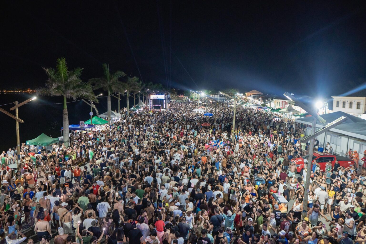 120 MIL PESSOAS Porto Seguro realiza o maior encontro de trios da história com Igor Kannário e Tomate na Passarela da Cultura 8