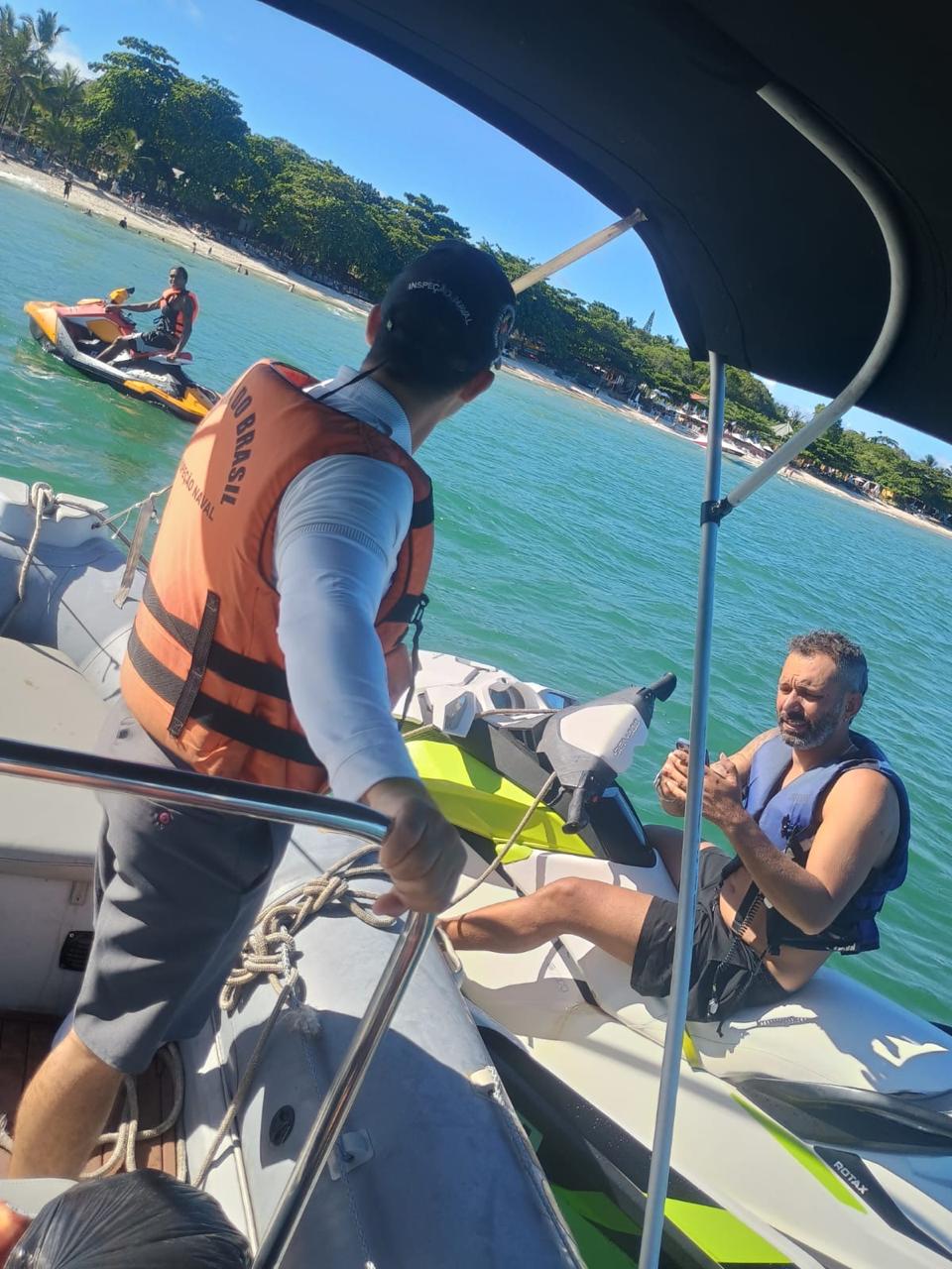 Operação Navegue Seguro: Marinha intensifica fiscalizações e ações educativas no verão de Porto Seguro 6