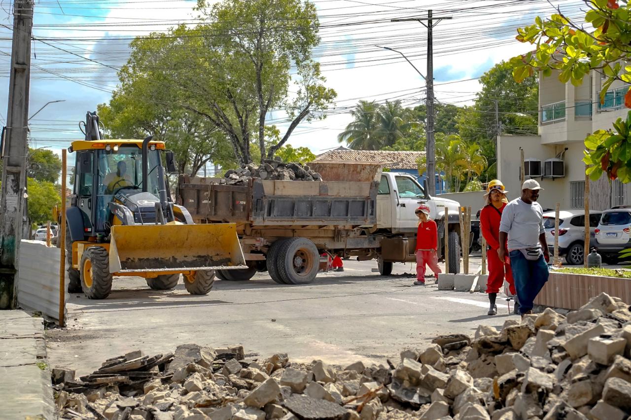 Prefeitura de Porto Seguro inicia obras da segunda etapa de revitalização da Rua Pero Vaz de Caminha 6