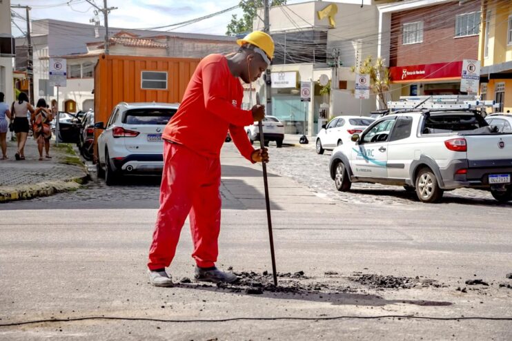 Prefeitura de Porto Seguro inicia obras da segunda etapa de revitalização da Rua Pero Vaz de Caminha 13