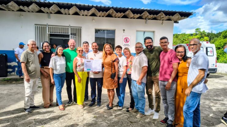 Prefeito Luizinho assina ordem de serviço para reforma do Hospital Municipal de Itagimirim 15