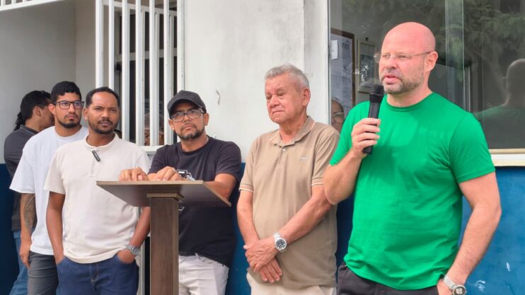 Prefeito Luizinho assina ordem de serviço para reforma do Hospital Municipal de Itagimirim 13
