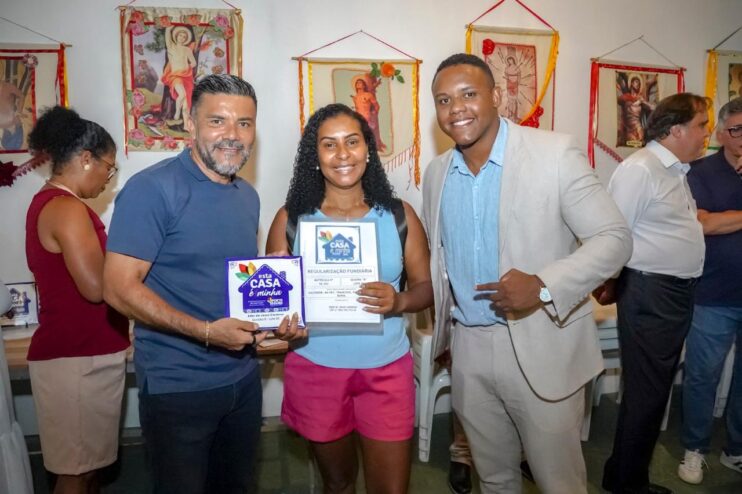 “ESTA CASA É MINHA” - Prefeitura de Porto Seguro entrega mais de 70 títulos no bairro Salvador, em Trancoso 12