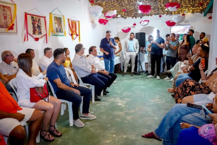 “ESTA CASA É MINHA” - Prefeitura de Porto Seguro entrega mais de 70 títulos no bairro Salvador, em Trancoso 16