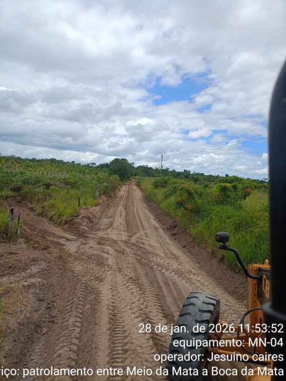 Prefeitura de Porto Seguro intensifica manutenção de estradas vicinais em áreas indígenas e na comunidade do Queimado 13