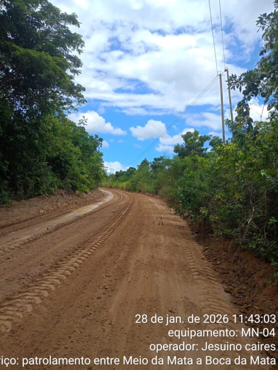 Prefeitura de Porto Seguro intensifica manutenção de estradas vicinais em áreas indígenas e na comunidade do Queimado 11