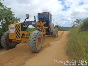Prefeitura de Porto Seguro intensifica manutenção de estradas vicinais em áreas indígenas e na comunidade do Queimado 1