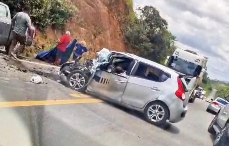 Acidente na BR-101 deixa duas vítimas fatais em Itabela 4