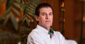 Veracel Celulose inicia novo ciclo sob a liderança de Alexandre Lanna Veracel Celulose inicia novo ciclo sob a liderança de Alexandre Lanna 121