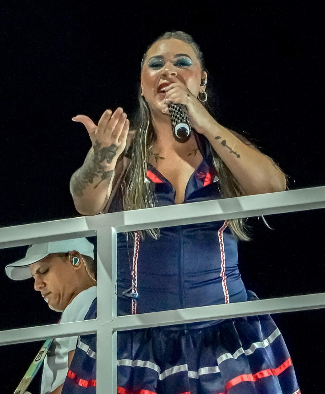 5º dia de pipoco no Carnaval de Porto Seguro: Tuca Fernandes, Parangolé e o bloco Não é Não fizeram história 9