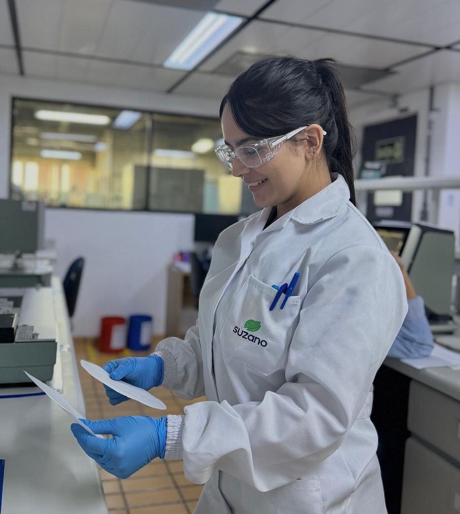Mulheres se destacam nas áreas de Ciência e Inovação da Suzano 6