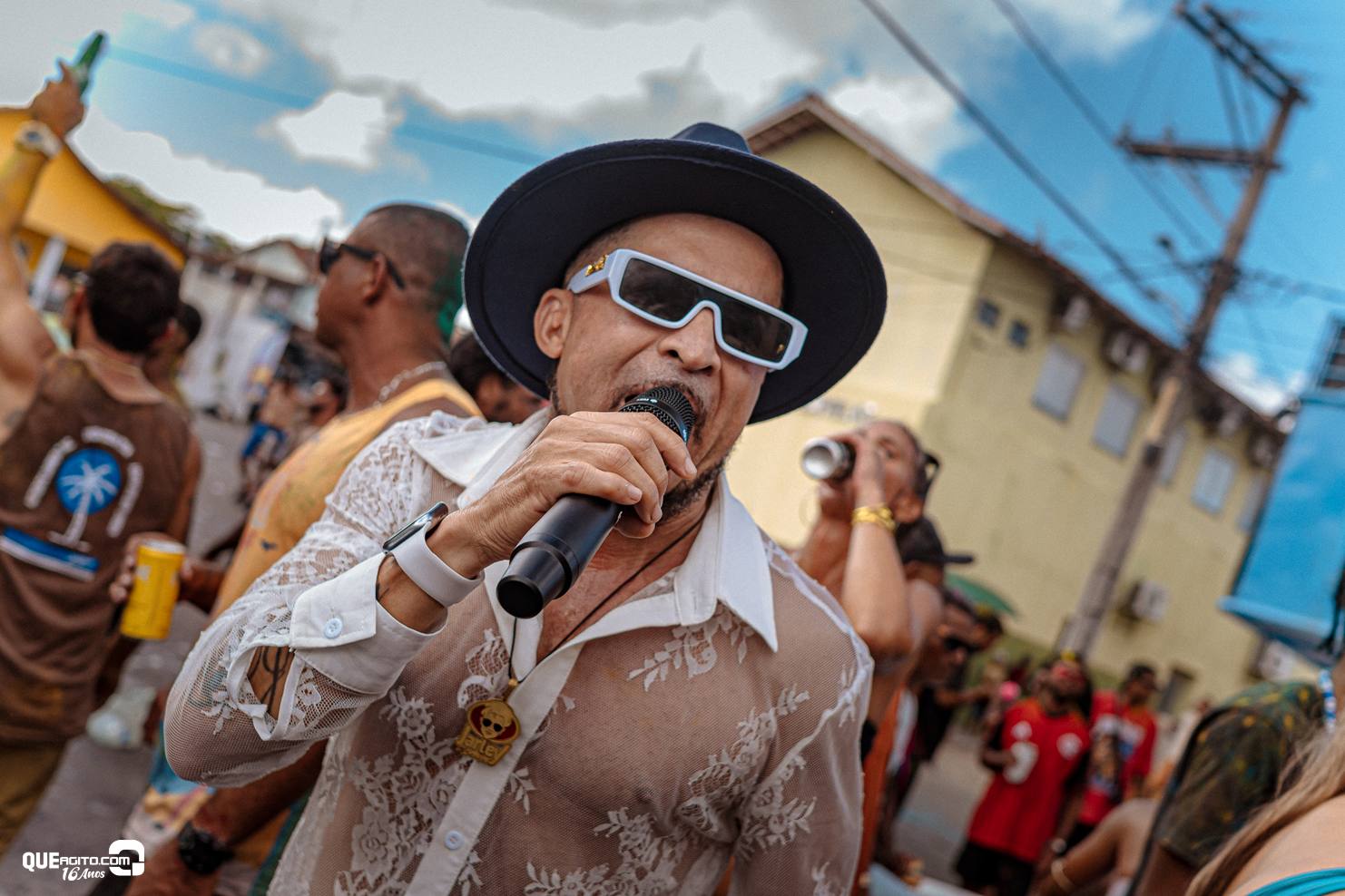 Jarley Rosa encerra com chave de ouro o Carnaval de Caravelas 2026 9