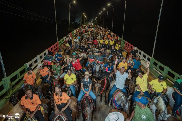 2ª edição da Cavalgada do Litoral atrai milhares de cavaleiros e amazonas em Canavieiras 2ª edição da Cavalgada do Litoral atrai milhares de cavaleiros e amazonas em Canavieiras 120