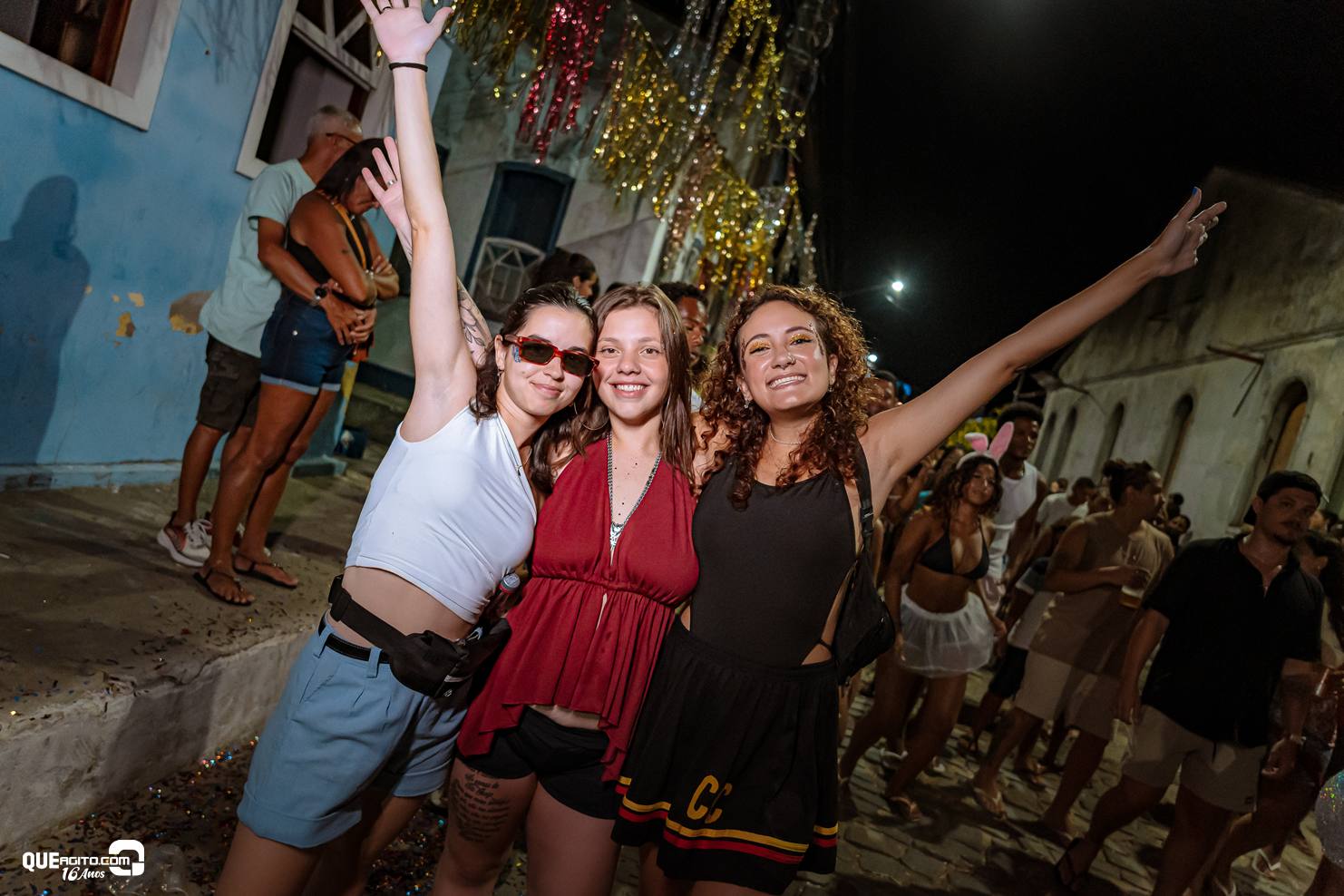 Papazoni leva multidão ao delírio em arrastão no Carnaval de Caravelas 7