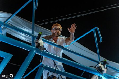 Papazoni leva multidão ao delírio em arrastão no Carnaval de Caravelas 12