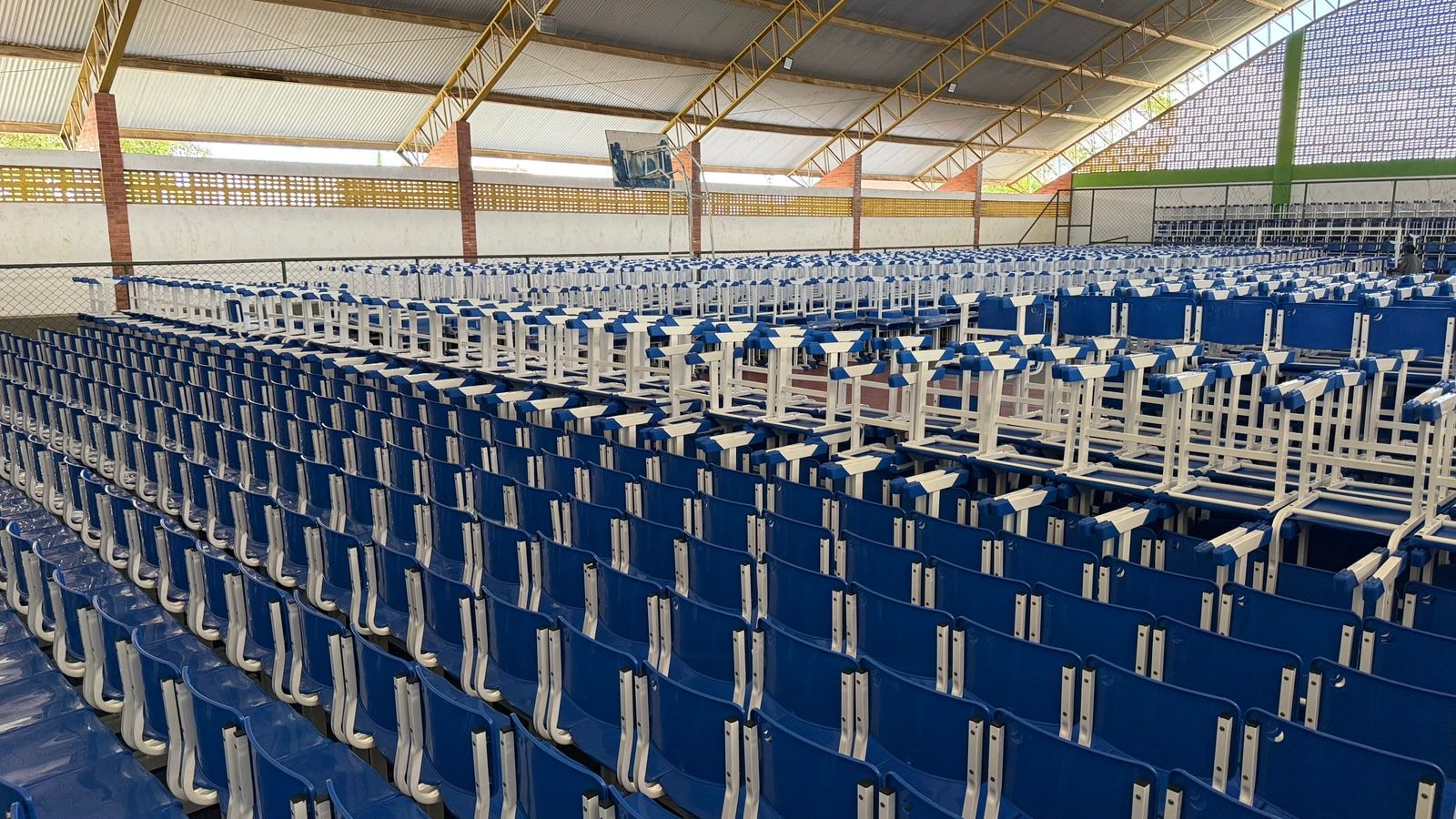 Prefeitura de Eunápolis entrega novo mobiliário nas escolas municipais. Início das aulas acontece em 23 de fevereiro 8