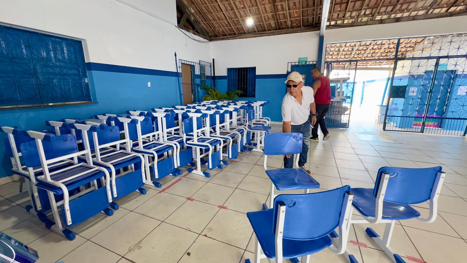 Prefeitura de Eunápolis entrega novo mobiliário nas escolas municipais. Início das aulas acontece em 23 de fevereiro 7
