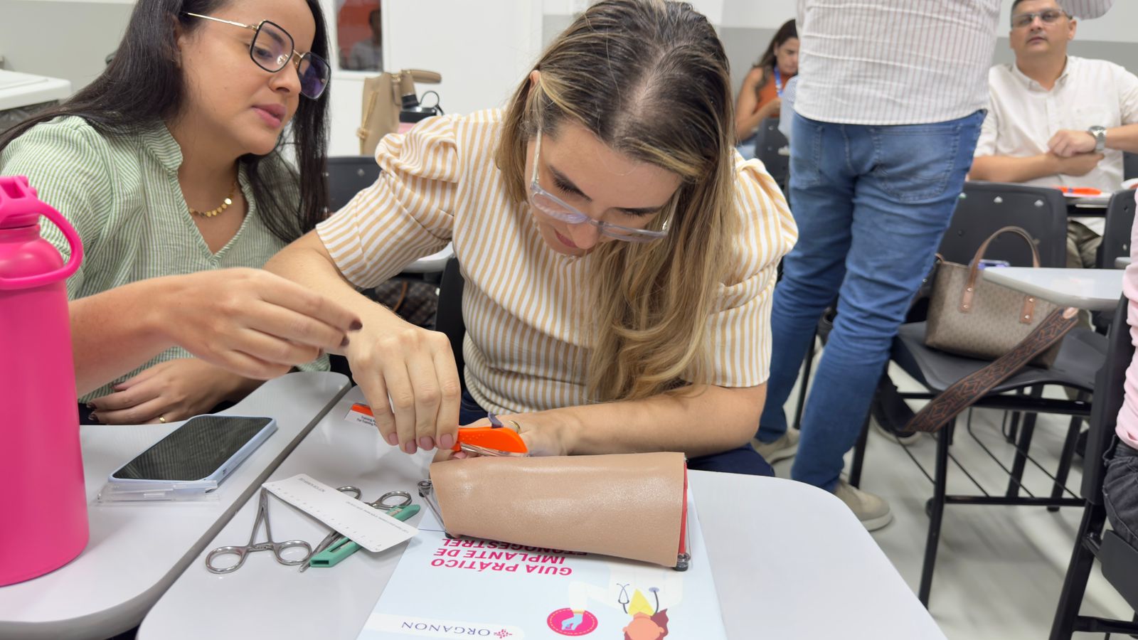 Prefeitura de Eunápolis capacita médicos para oferta do implante contraceptivo Implanon no SUS 5