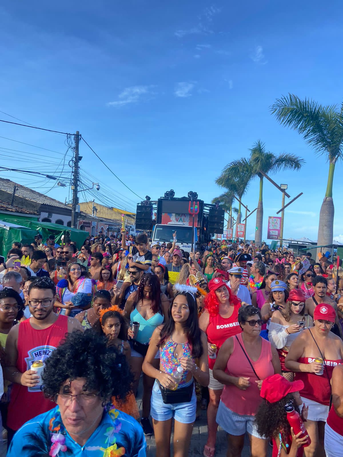 O Bloquinho 11 anos: o Carnaval raiz que Porto Seguro abraça na rua 7