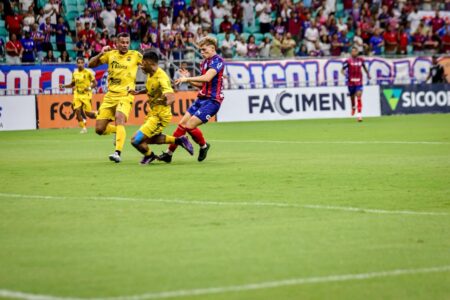 Porto perde invencibilidade mas segue firme na briga pela classificação Porto perde invencibilidade mas segue firme na briga pela classificação 5