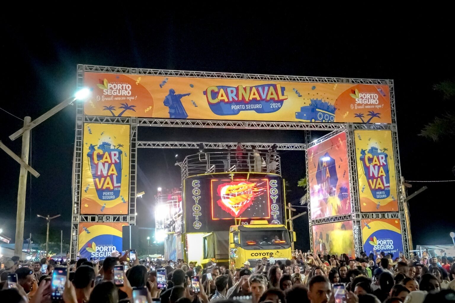 Porto Seguro estima mais de 250 mil turistas entre 7 e 22 de fevereiro no Carnaval 2026 13