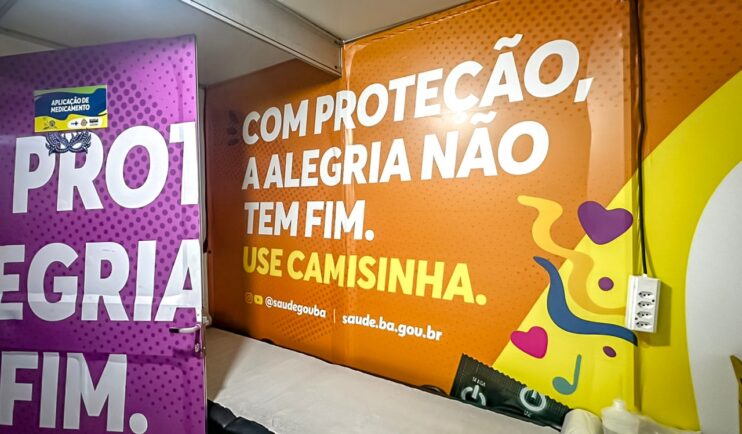 Em um dos maiores carnavais do Brasil a saúde sexual também faz parte da festa 20