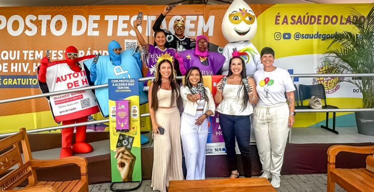 Em um dos maiores carnavais do Brasil a saúde sexual também faz parte da festa 23