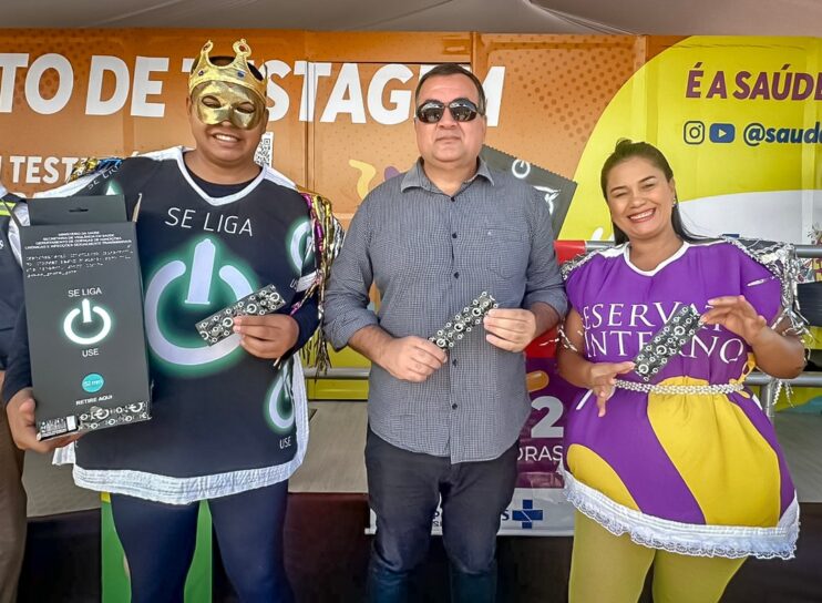 Em um dos maiores carnavais do Brasil a saúde sexual também faz parte da festa 11