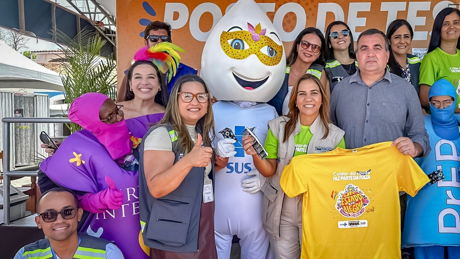 Em um dos maiores carnavais do Brasil a saúde sexual também faz parte da festa 7