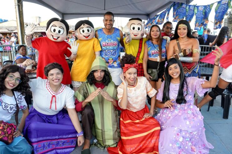 WhatsApp Image 2026-02-15 at 14.25.08 (1) Terceiro dia do Carnaval Cultural de Porto Seguro: a folia que anima, conscientiza e faz a rua brilhar 37