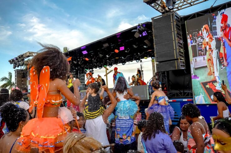 WhatsApp Image 2026-02-15 at 14.25.09 Terceiro dia do Carnaval Cultural de Porto Seguro: a folia que anima, conscientiza e faz a rua brilhar 36