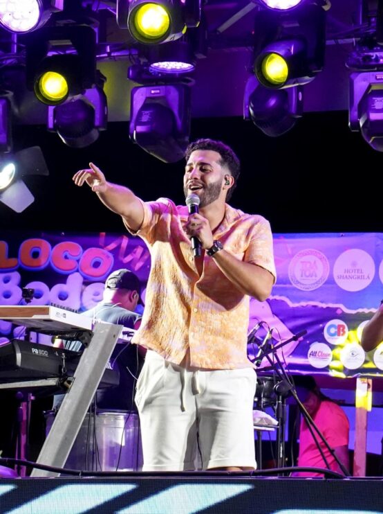 WhatsApp Image 2026-02-15 at 14.25.58 Terceiro dia do Carnaval Cultural de Porto Seguro: a folia que anima, conscientiza e faz a rua brilhar 32