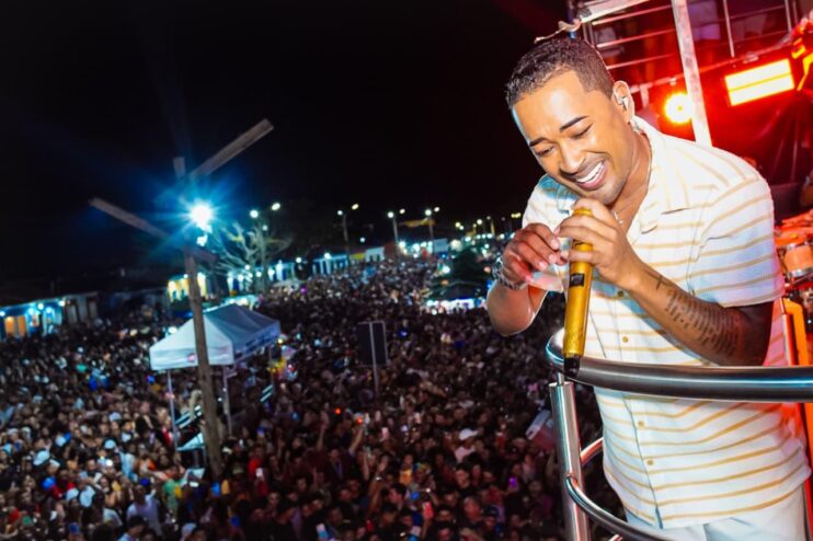 WhatsApp Image 2026-02-15 at 14.26.35 Terceiro dia do Carnaval Cultural de Porto Seguro: a folia que anima, conscientiza e faz a rua brilhar 19