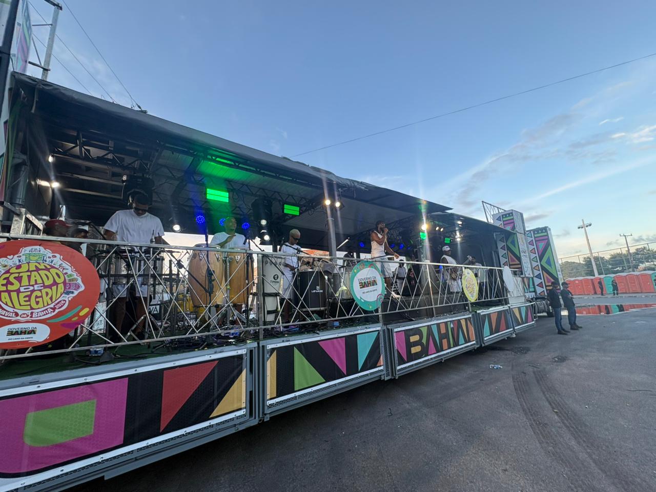 Leva Nóiz se apresentou em 3 estados no Carnaval 2026 5