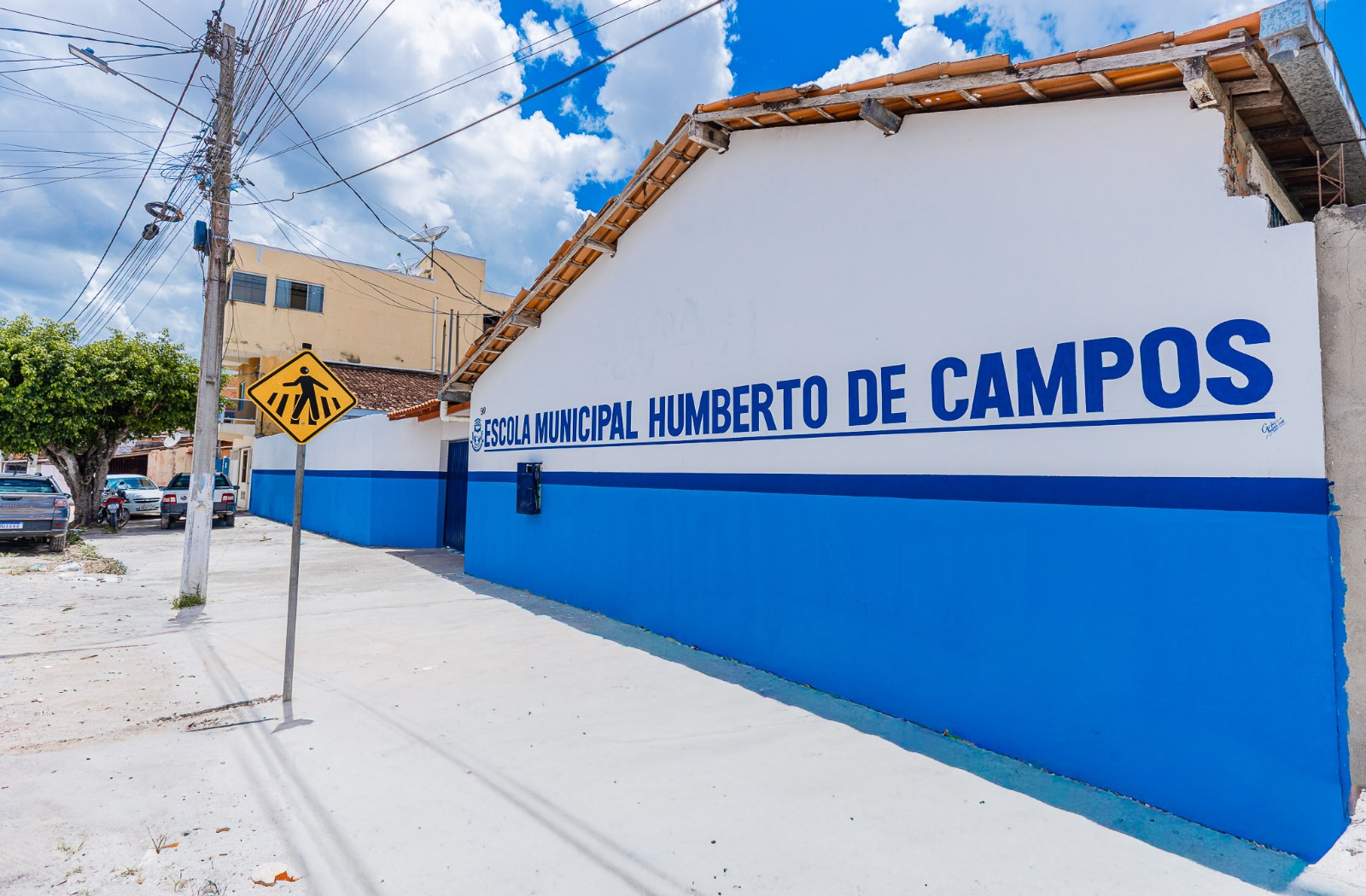 Eunápolis avança na reforma das escolas, entrega novo mobiliário e garante piso anti-impacto nas quadras esportivas 9