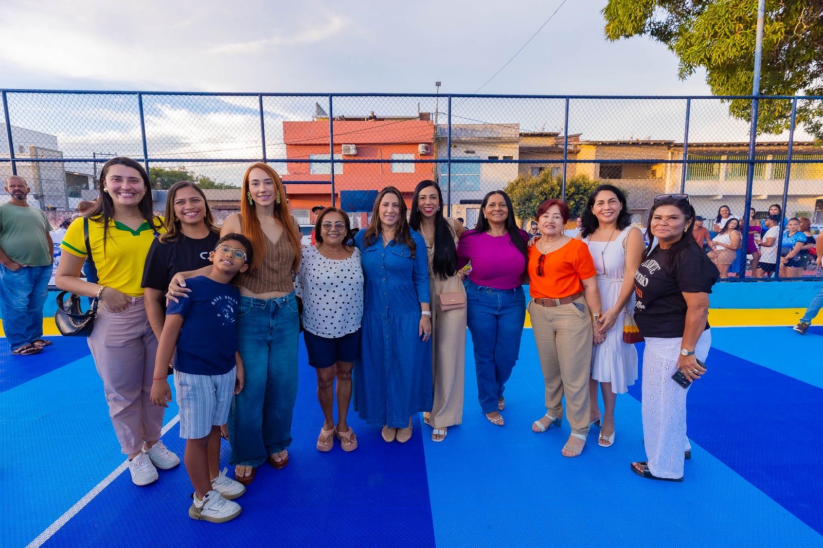 Eunápolis: Com torneio de escolinhas, Prefeitura reinaugura quadra da Praça da Liberdade com moderno piso modular 5