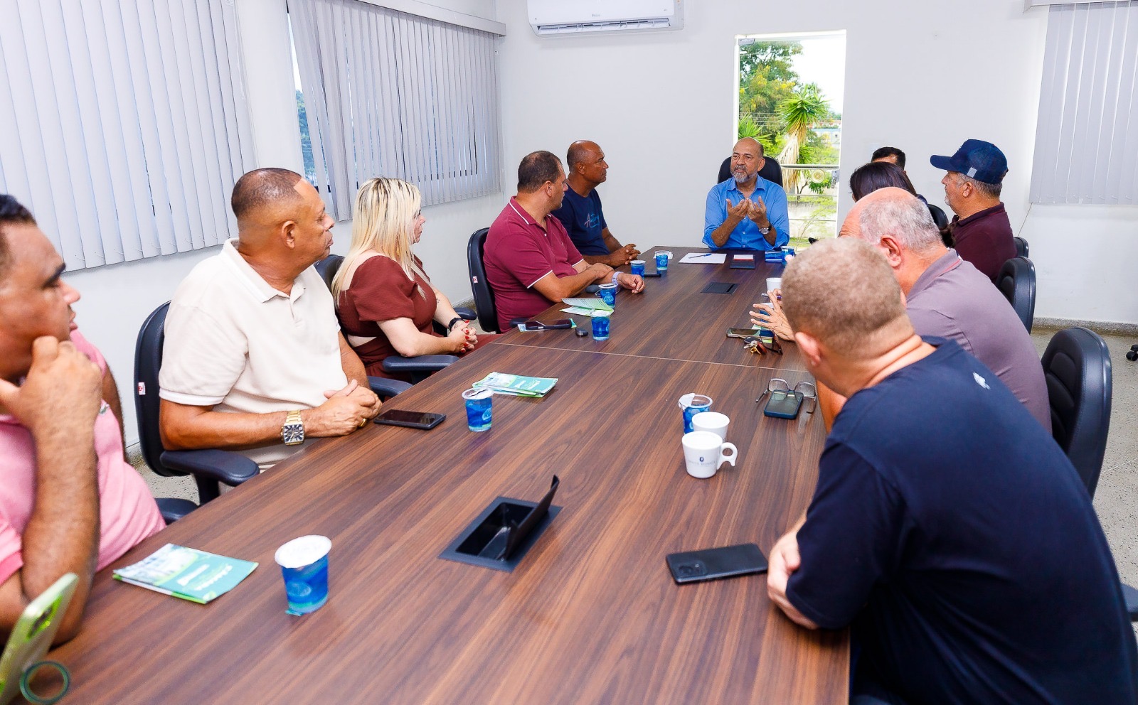 Robério apresenta projetos de infraestrutura e anuncia novos secretários em Eunápolis 4