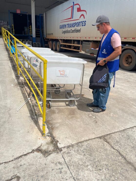 Vigilância Sanitária atua com blitz em hipermercados de Eunápolis 14