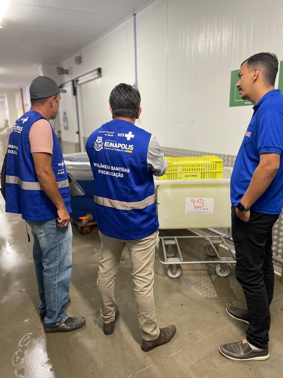 Vigilância Sanitária atua com blitz em hipermercados de Eunápolis 6
