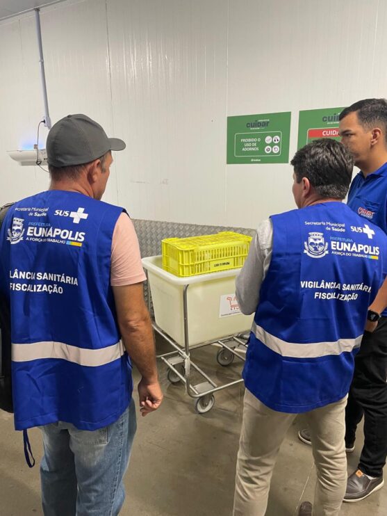 Vigilância Sanitária atua com blitz em hipermercados de Eunápolis 13