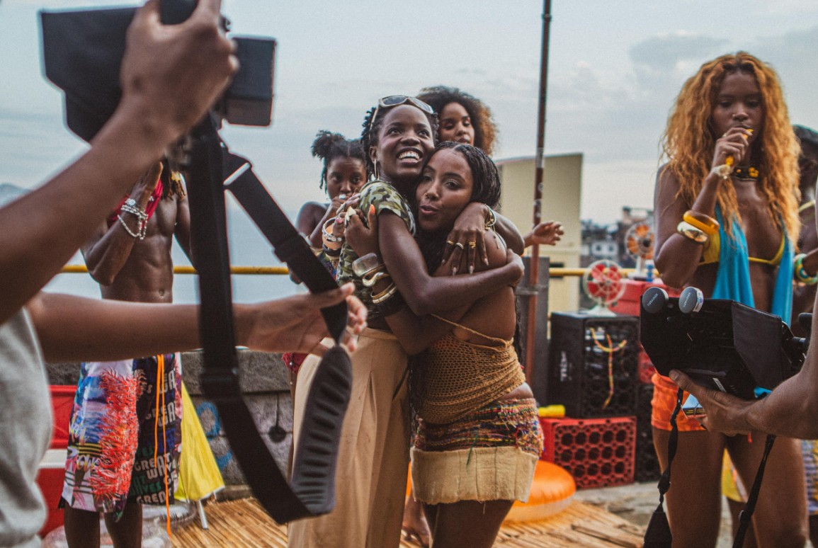 Conheça Amanda Sarmento, cantora de R&B empresariada pela atriz Clara Moneke 5