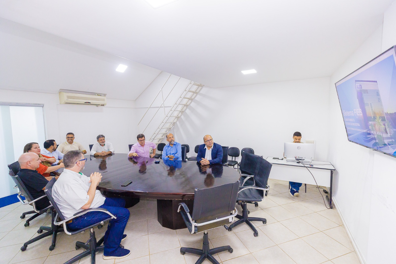 Prefeito Robério anuncia tratativas para construção do complexo educacional SESI/SENAI em Eunápolis 6